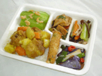 咖哩雞塊飯